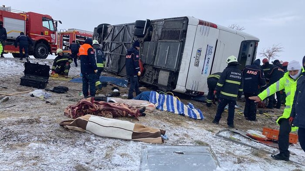 Konya'da Tur Otobüsü Şarampole Devrildi: 5 Kişi Yaşamını Yitirdi, 26 Kişi Yaralandı