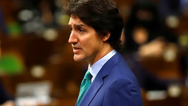 Koronavirüs önlemleri ve aşı zorunluluğuna karşı olarak başlayan gösterilerin hedefindeki asıl ismin ise Kanada Başbakanı Justin Trudeau olduğu söylenebilir.