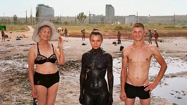 Odesa'da denize giren üç arkadaş, 2017.
