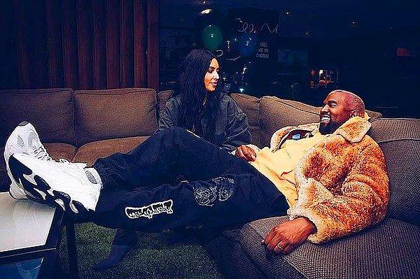Kanye West'in eski eşi Kim Kardashian'ın yeni birlikteliğinden sonra tam anlamıyla çılgına dönüyor.