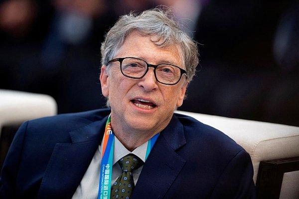 12. Bill Gates, dünyanın Kovid-19'u ağır atlatma riskinin "büyük ölçüde azaldığını" ancak yeni bir pandeminin neredeyse kaçınılmaz olduğunu söyledi.