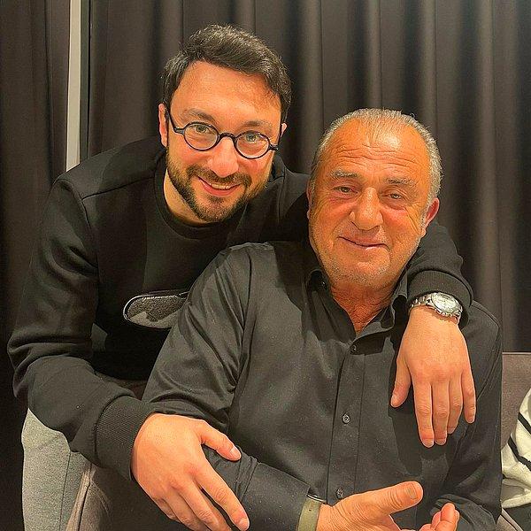 Galatasaray'ın eski tercümanı Mert Çetin de Fatih Terim ile fotoğraf çektiren isimlerdendi.