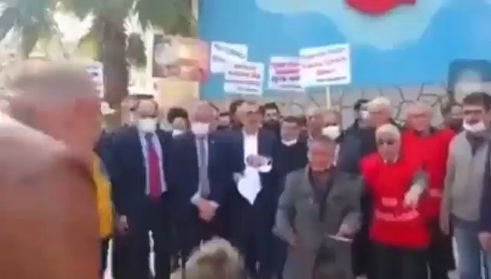 CHP Milletvekili Baha Ünlü, Elektrik Protestosuna Katılan Engelli Vatandaş İçin 'Şunu Alın Buradan' Dedi