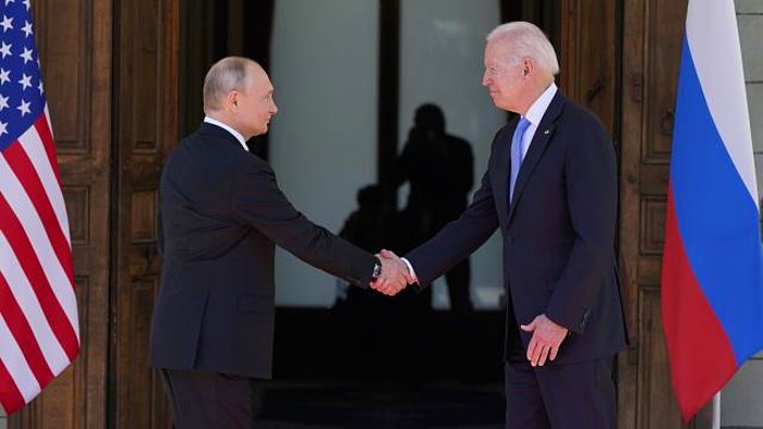 Kremlin Açıkladı: Putin, Biden'la Görüşecek mi?