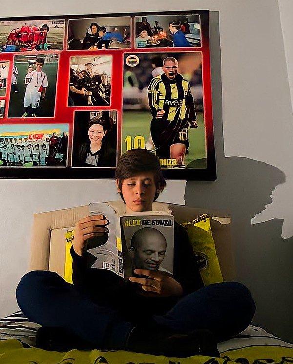 Fenerbahçe Altyapısı’nda da oynarken de 10 numaralı formayı giyen Arda Güler’in idolü ise Alex de Souza.