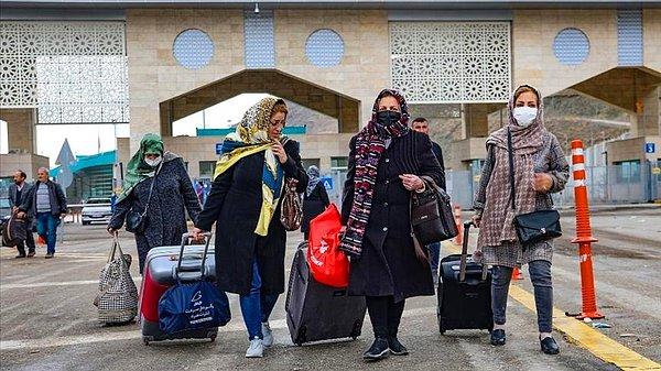 15. TL’deki değer kaybı, İranlılara yaradı. Türkiye'ye turist akını artan ülkeden hem yatırım yapan iş insanları hem de özgürce eğlenmek için gelen gençlerin sayısında artış var.