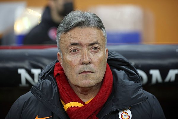 İlk yarıda Galatasaray yalnızca %56 pas isabetiyle 64 pas yaptı. Rakip ceza alanında sadece 2 kez topla buluştu.