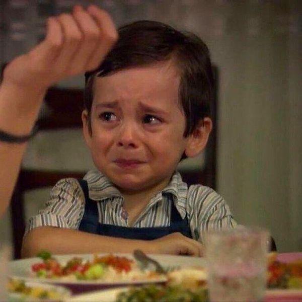 Birlikte kah ağladığımız kah güldüğümüz Küçük Osman karakterini canlandıran Emir Berke Zincidi, 2005 yılında dünyaya geldi. Henüz iki yaşındayken ailesi tarafından ajansa yazdırılan Zincidi, dönemin en tatlı çocuk oyuncularından birisiydi.