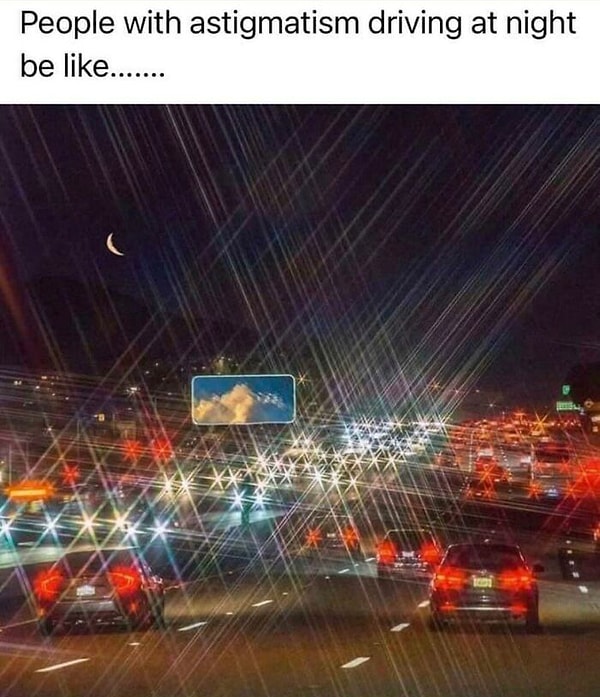 3. Люди с астигматизмом едут ночью и видят вот это: