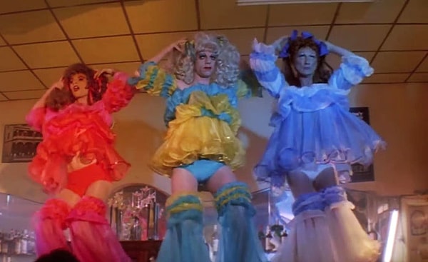 15. Приключения Присциллы, королевы пустыни