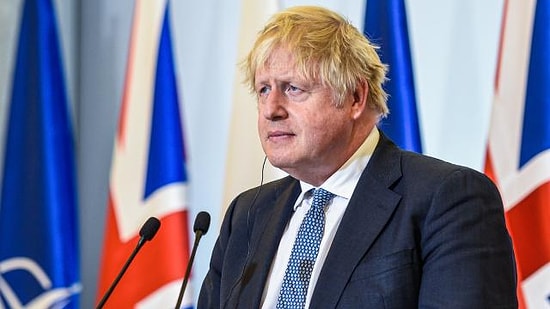 İngiltere Başbakanı Boris Johnson: 5 Rus Bankasına Yaptırım Getirildi