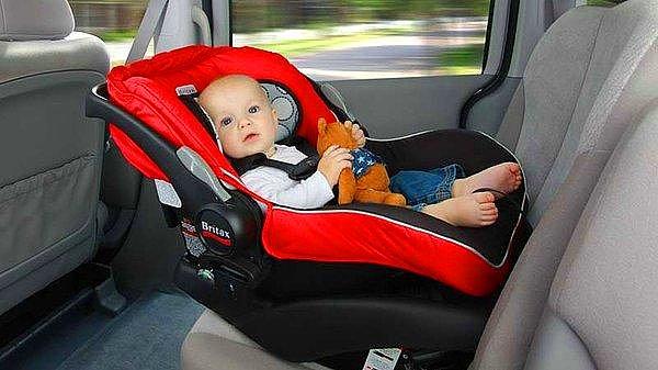 7. Bebekler araç koltuklarıyla taşınmamalıdır.