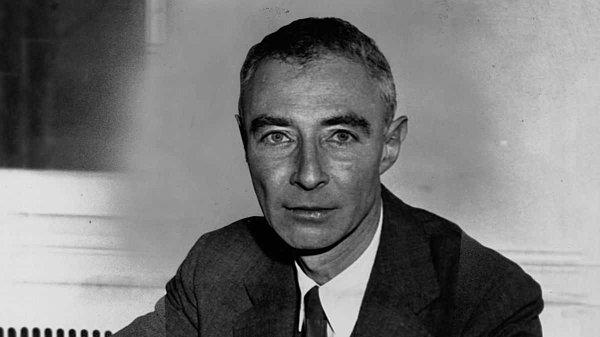 Film, II. Dünya Savaşı döneminde atom bombasının mucitlerinden olan J. Robert Oppenheimer'ın hayatına odaklanacak.