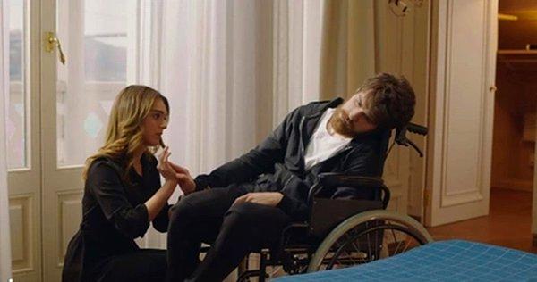 Bilmeyenler için Berker Güven'in Zalim İstanbul dizisinde canlandırdığı Nedim karakteri bedensel engeli yüzünden tekerlekli sandalye kullanıyordu.