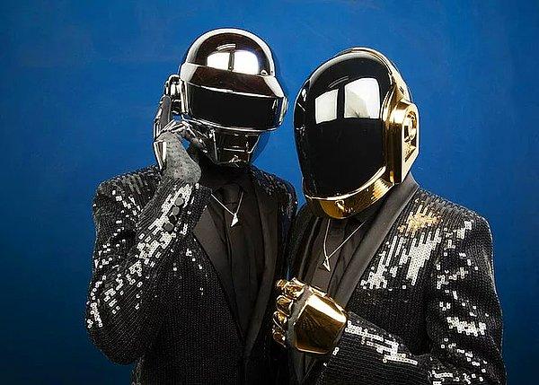 9. Daft Punk, 25. yıllarına özel Twitch yayınıyla tüm hayranlarını sevindirdi!