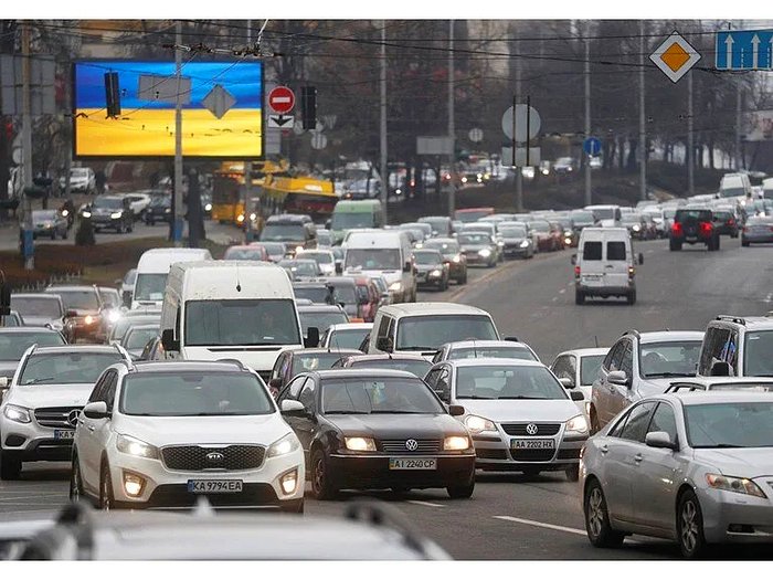 Ukrayna Kiev'de Son Durum Nedir? Kiev'de Yaşayanlar Şehri Terk Etmeye Başladı...