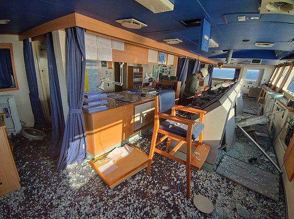 17.04 | Odessa açıklarında Türk iş insanına ait gemi vuruldu! Yasa Jüpiter isimli gemi isabet aldı, can kaybı olmadı.