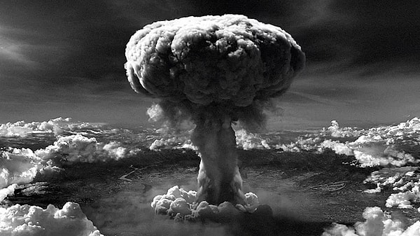 10. Son olarak 2. Dünya Savaşı'nda ABD ilk atom bombasını hangi şehre atmıştır?