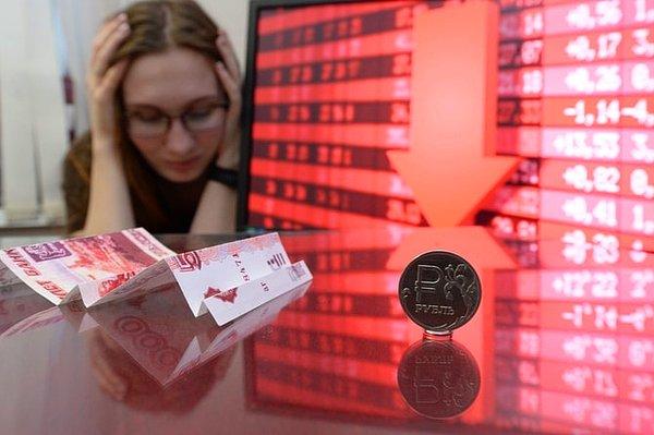 08.00 | Ukrayna Merkez Bankası, Rus ve Belarus rublesi ile döviz işlemlerini yasakladı