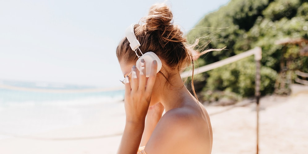 ''Yazı Şimdiden Özledik'' Diyenler İçin Birbirinden Güzel 14 Yaz Şarkısı