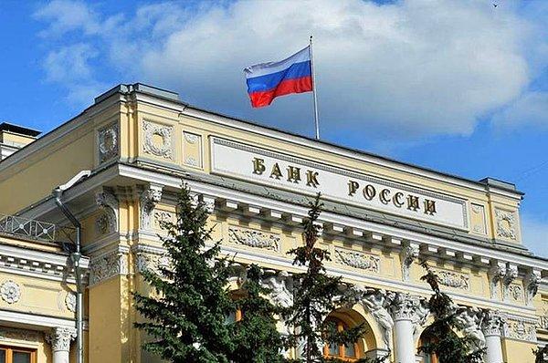 14:12 Rusya Merkez Bankası, yaptırımlar nedeniyle mevduat sahiplerinin para çekmeye yönelmesi ihtimaline karşı itidal çağrısı yaptı