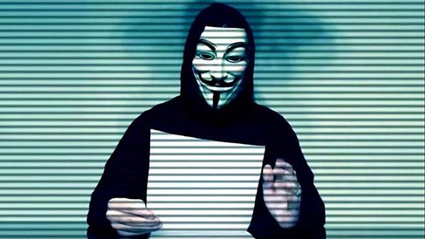 Anonymous tarafından sosyal medya üzerinden yapılan paylaşımda, "Rus devlet kanalları, Anonymous tarafından Ukrayna’da yaşananlarla ilgili gerçeklerin yayınlanması için hacklendi" ifadelerine yer verildi.