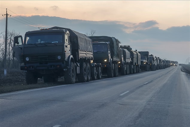 Dünya gözlem uyduları geliştiren Capella Space'in görüntülerini inceleyen ekip, Rusya tarafından gelen bir zırhlı araç birliğinin Ukrayna sınırına yakın Belgorod şehrinde olduğunu gördü. Dünya gözlem uyduları geliştiren Capella Space'in görüntülerini inceleyen ekip, Rusya tarafından gelen bir zırhlı araç birliğinin Ukrayna sınırına yakın Belgorod şehrinde olduğunu gördü.