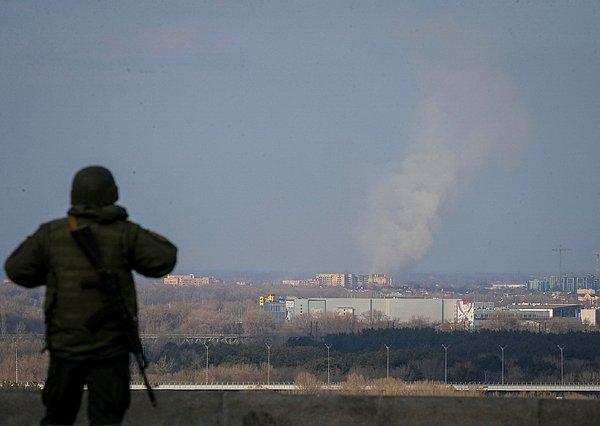 19:58 Uluslararası Atom Enerjisi Kurumu, Kiev'deki radyoaktif atık imha tesisine füze isabet ettiğini bildirdi