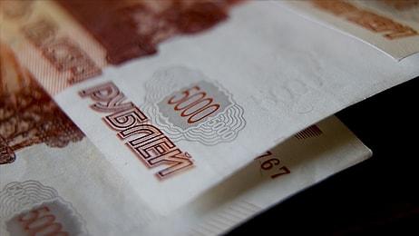 Rus Rublesinin Dolar Karşısında Değer Kaybı Yüzde 20'yi Aştı!