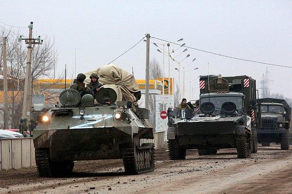 08.50 | Rus ordusu Ukrayna şehri Kherson'a ulaştı