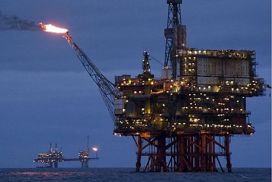 Petrol Fiyatları Alev Aldı: Savaşın Boyutu Büyüdükçe Rusya Köşeye Sıkışıyor!