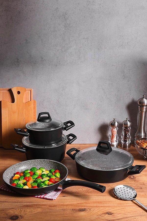 7. Hisar Etna serisi siyah granit tencere takımları mutfak takımınıza yakışabilir.