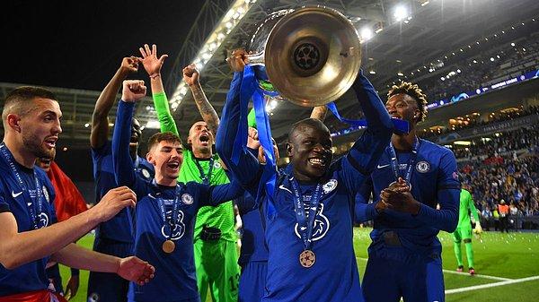 N'golo Kante - 35.8 milyon Euro (2016 - Leicester City)