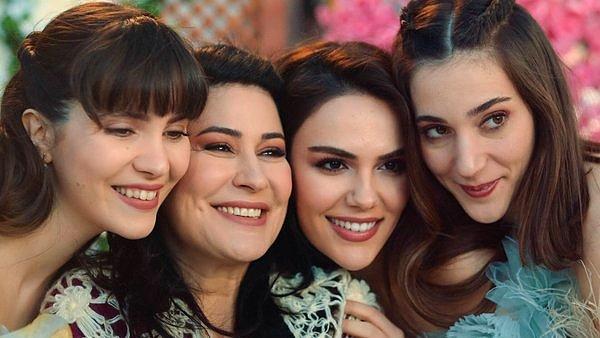 4. 3. sezonuyla ekranlara gelen Üç Kız Kardeş de ekrana veda edecek dizilerden biri. 84. bölümüyle final yapacak dizinin son bölümü 4 Mayıs'ta yayınlanacak.