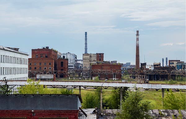Çoğu kişiye göre Rusya son birkaç yılda çok sayıda fabrika kurdu.