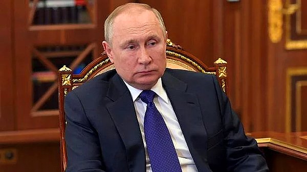 4. Rusya Devlet Başkanı Putin komşu ve diğer ülkelere Rusya ile ilişkileri normalleştirme çağrısı yaptı.