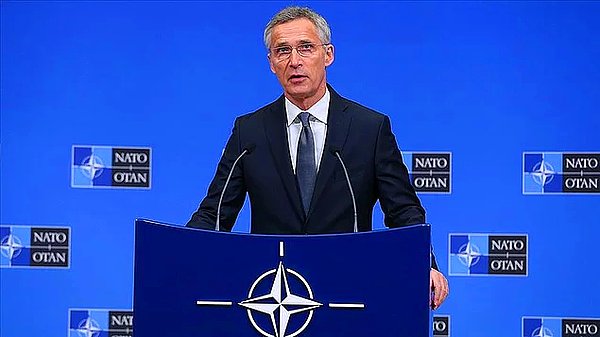 11. NATO Genel Sekreteri Stoltenberg, Rusya'nın Ukrayna işgaliyle ilgili düzenlediği basın toplantısında "Daha kötü saldırılar olacak, daha kötüsünü göreceğiz' dedi. Stoltenberg, Ukrayna'da uçuşa yasak bölge oluşturulmayacağının ve asker gönderilmeyeceğini vurguladı.