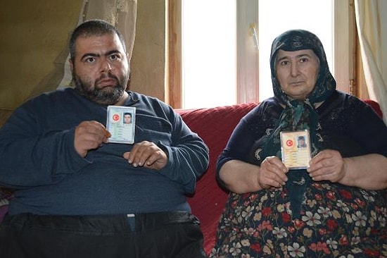 Anne ve Oğul Ölü Olmadıklarını Kanıtlamaya Çalışıyor: 'Ben Nasıl Hastaneye Gideceğim Şimdi?'