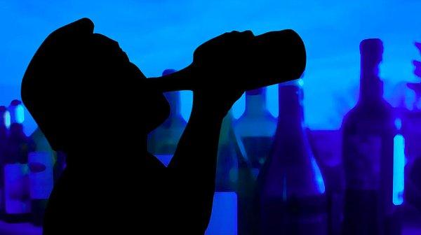 Örneğin, 50 yaşındakilerde, bireyler arasında ortalama alkol tüketimi günde bir alkol biriminden (yaklaşık 200 ml. bira) iki birime (350 ml. bira veya bir kadeh şarap) çıktıkça, beyinde iki yıl yaşlanmaya eşdeğer değişiklikler meydana geliyor.