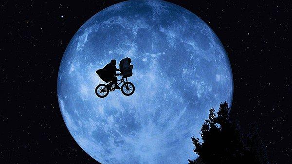 25. E.T. the Extra-Terrestrial (1982)