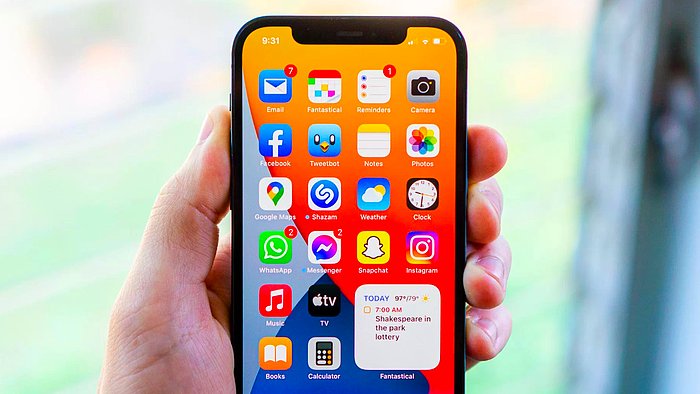 Apple Açıkladı: iPhone İçin Face ID'nin Maskeyle Yüzümüzü Tanıyacağı iOS 15.4 Güncellemesi Ne Zaman Gelecek?