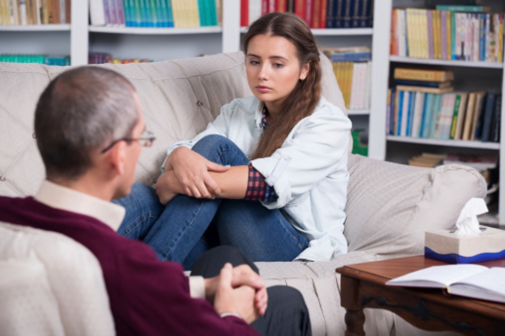 Terapiye Başlamamak İçin İnsanların Zihnindeki 11 Savunma