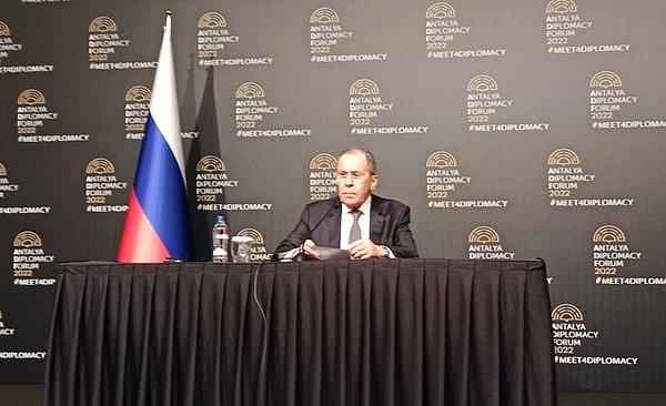 Lavrov: 'Ukrayna krizinin çözümüne yönelik her girişimi destekleriz'