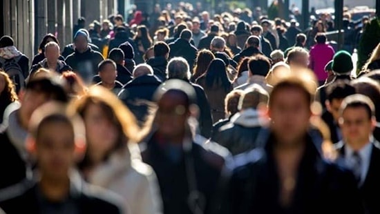 Uzmanlar Gelecek Aylardan Umutlu Değil: Türkiye'de İşsizlik (Gerçekten) Değişmedi mi?