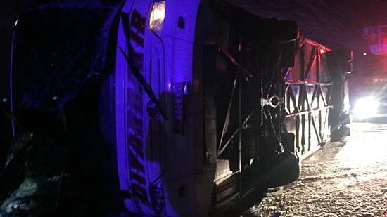 Sivas'ta Yolcu Otobüsü Devrildi: Yaralılar Var