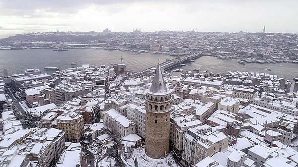 "İstanbul'un üstüne oturmuş bir bulut söz konusu"