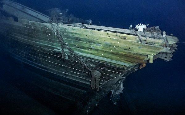 Endurance22 adı verilen bir arama ekibi, 107 yıldır kayıp olan gemiyi bulabilmek için harekete geçti ve devasa gemiyi onca yıldan sonra battığı alanın tam 4 mil güneyinde buldu.
