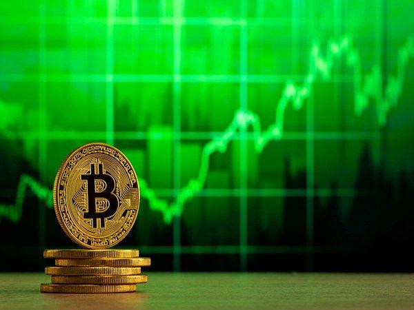 Tecrübeli kripto analisti Peter Brandt'a göre, Bitcoin yıllardır yükselişte dedi.