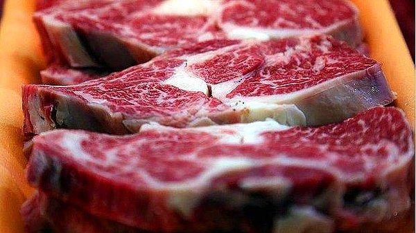 2009 yılında 200 TL ile markete gidildiğinde 17 kilogram kırmızı et alabiliyorken şu an soframızda kırmızı et bulundurmak bir hayal: 2 kilogram bile zor alınıyor.