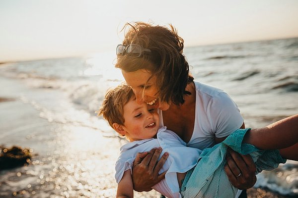 20. "Annelerin de insan olduğunu anladım ve bir noktada onları çok fazla zorladığımızı anladım. Benim için bu farkına varış, çocuğum 15 yaşındayken oldu."